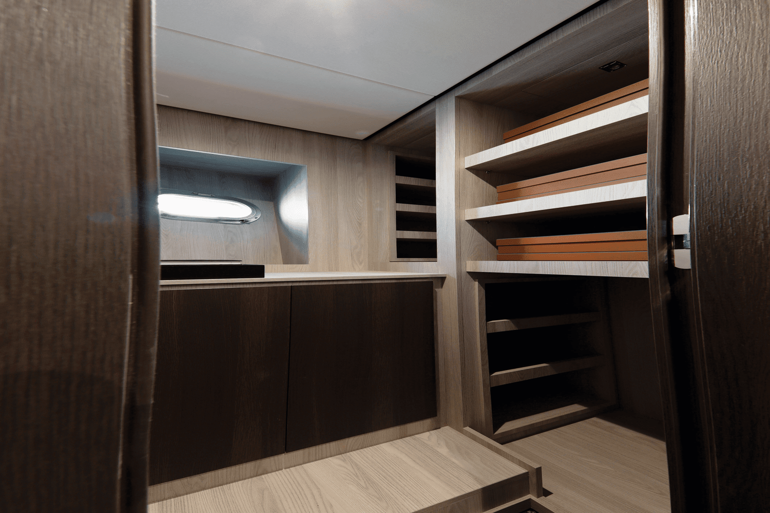 2026 Azimut Magellano 25M Image Thumbnail #37