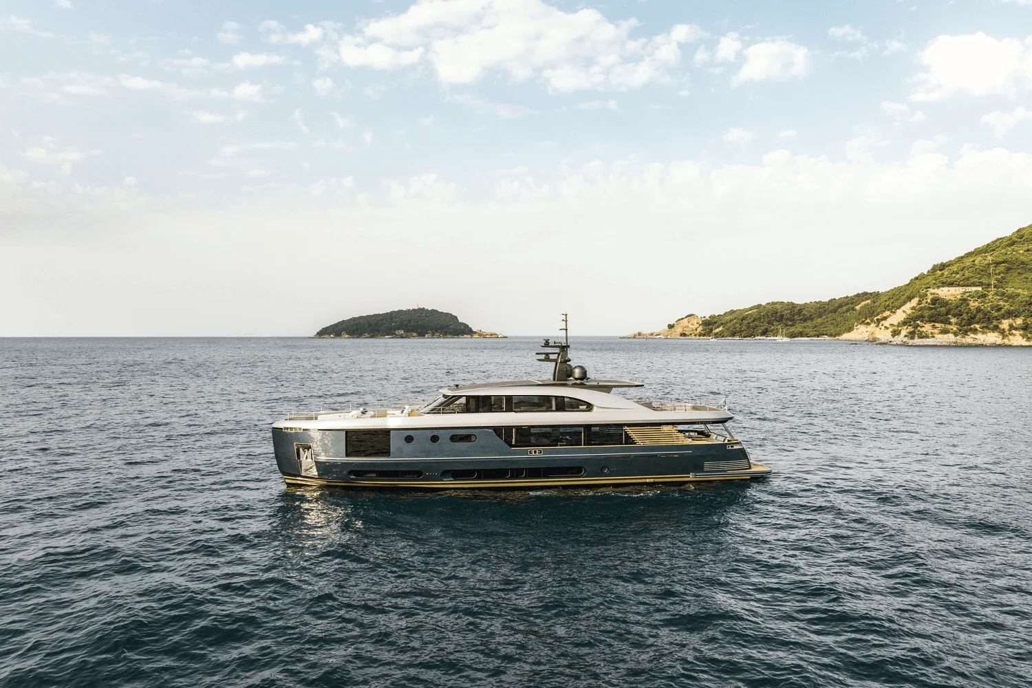 2026 Azimut Magellano 30M Image Thumbnail #7