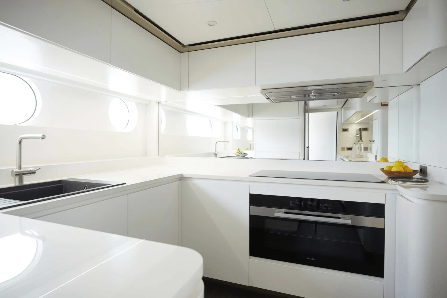 2026 Azimut Magellano 30M Image Thumbnail #43