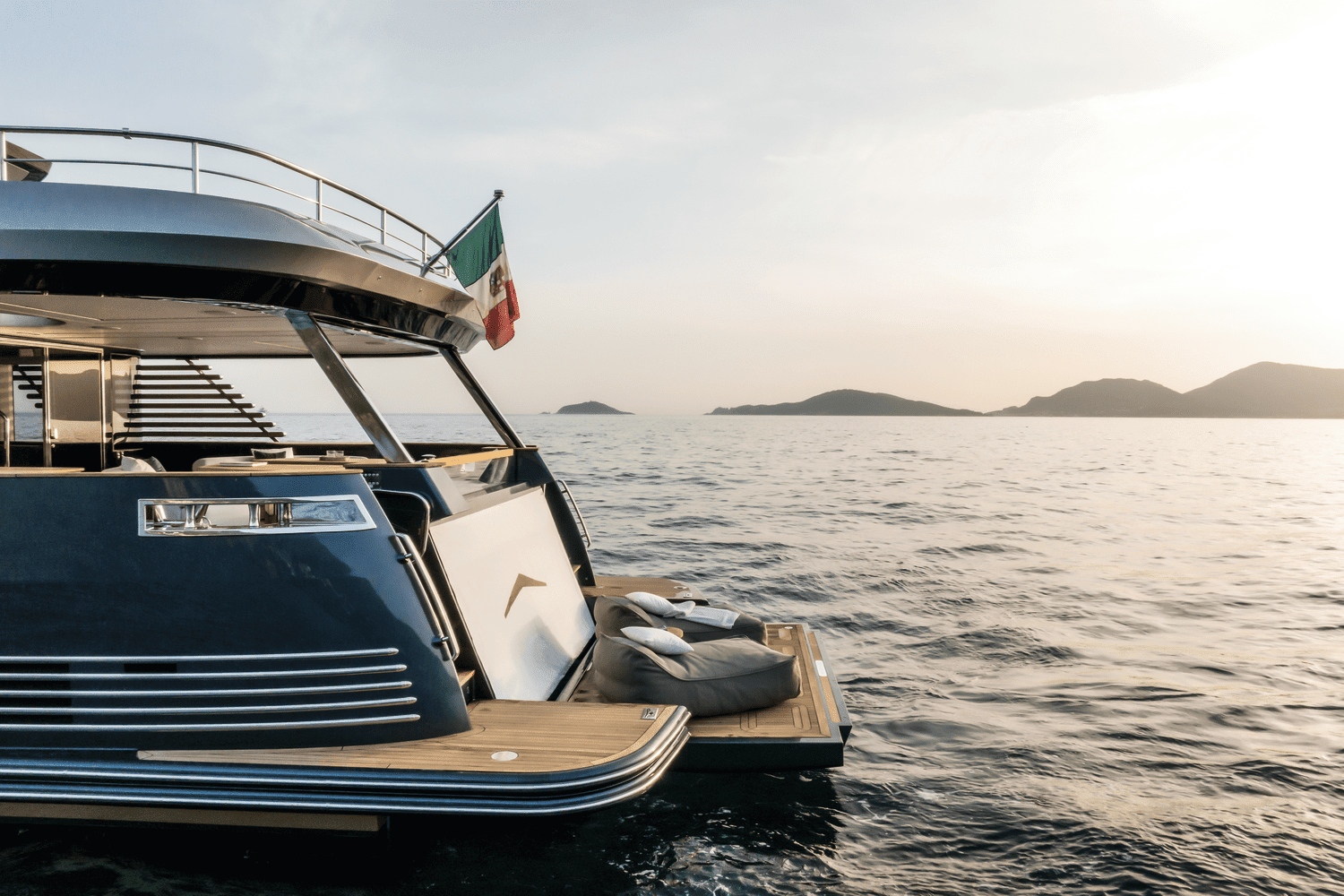 2026 Azimut Magellano 30M Image Thumbnail #17