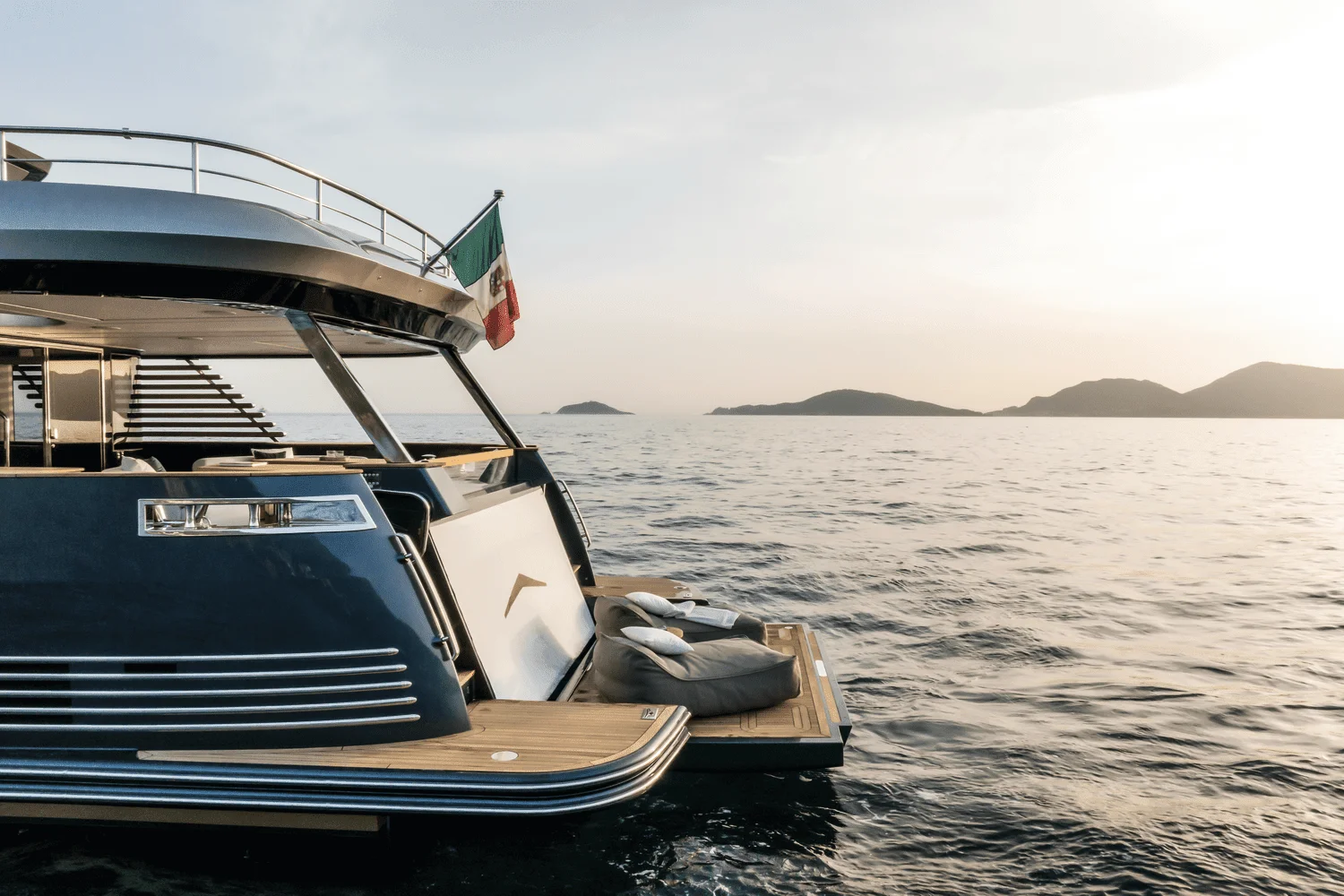 2026 Azimut Magellano 30M Image Thumbnail #17