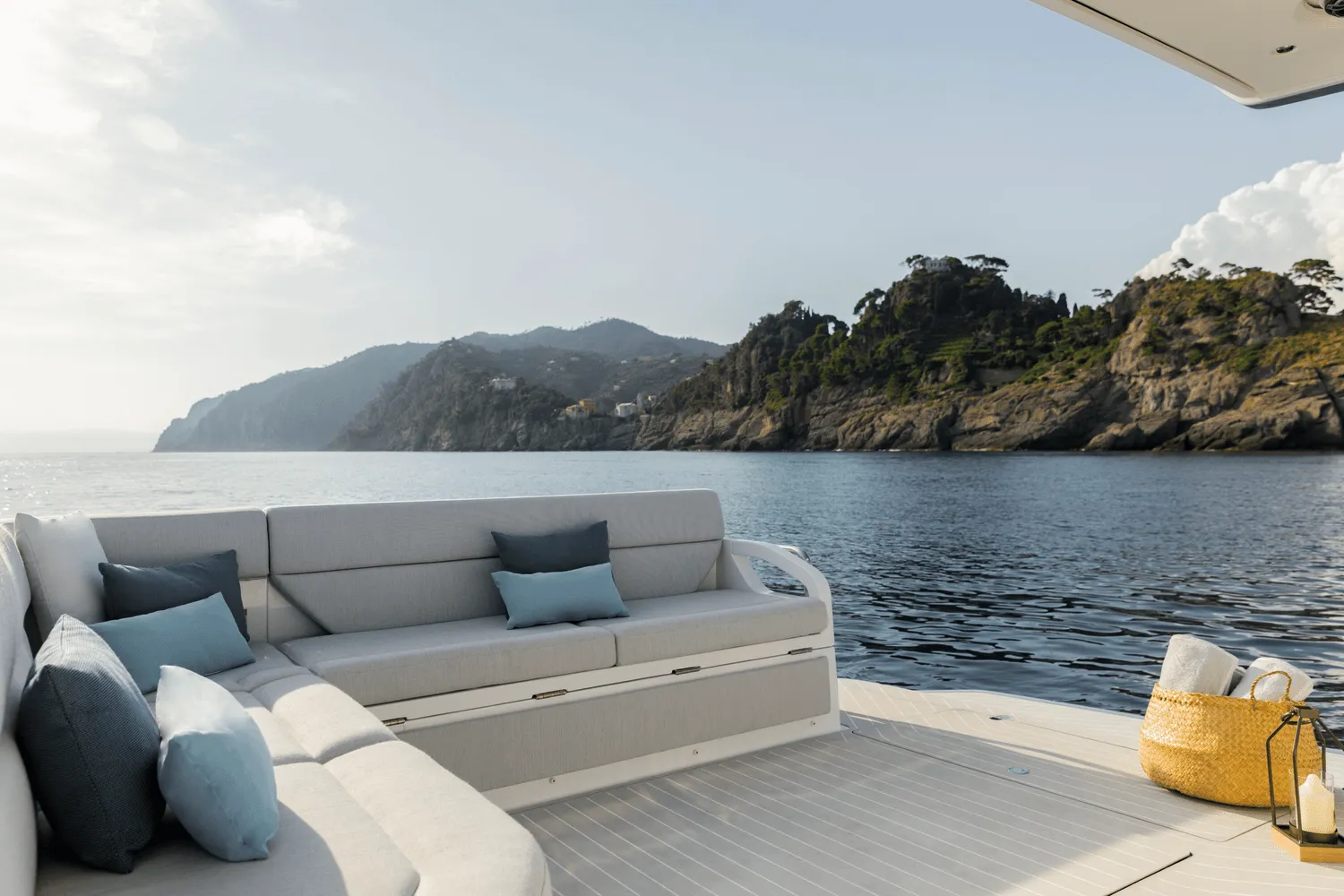 2026 Azimut Verve 48 Image Thumbnail #9