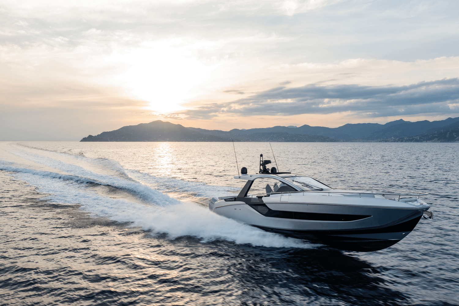 Thumbnail 3 for 2025 Azimut Verve 48