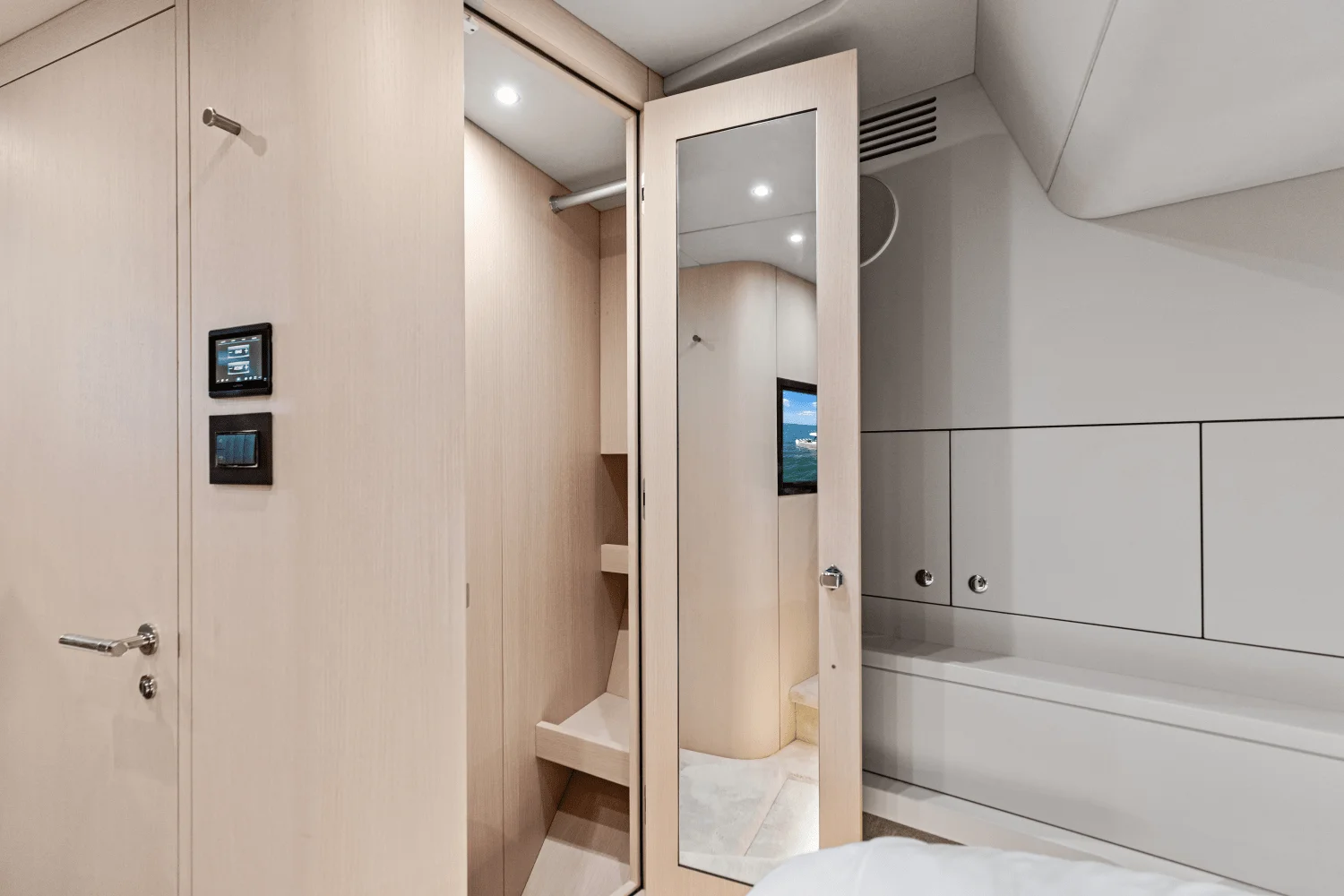 2026 Scout 670 LXS Image Thumbnail #48