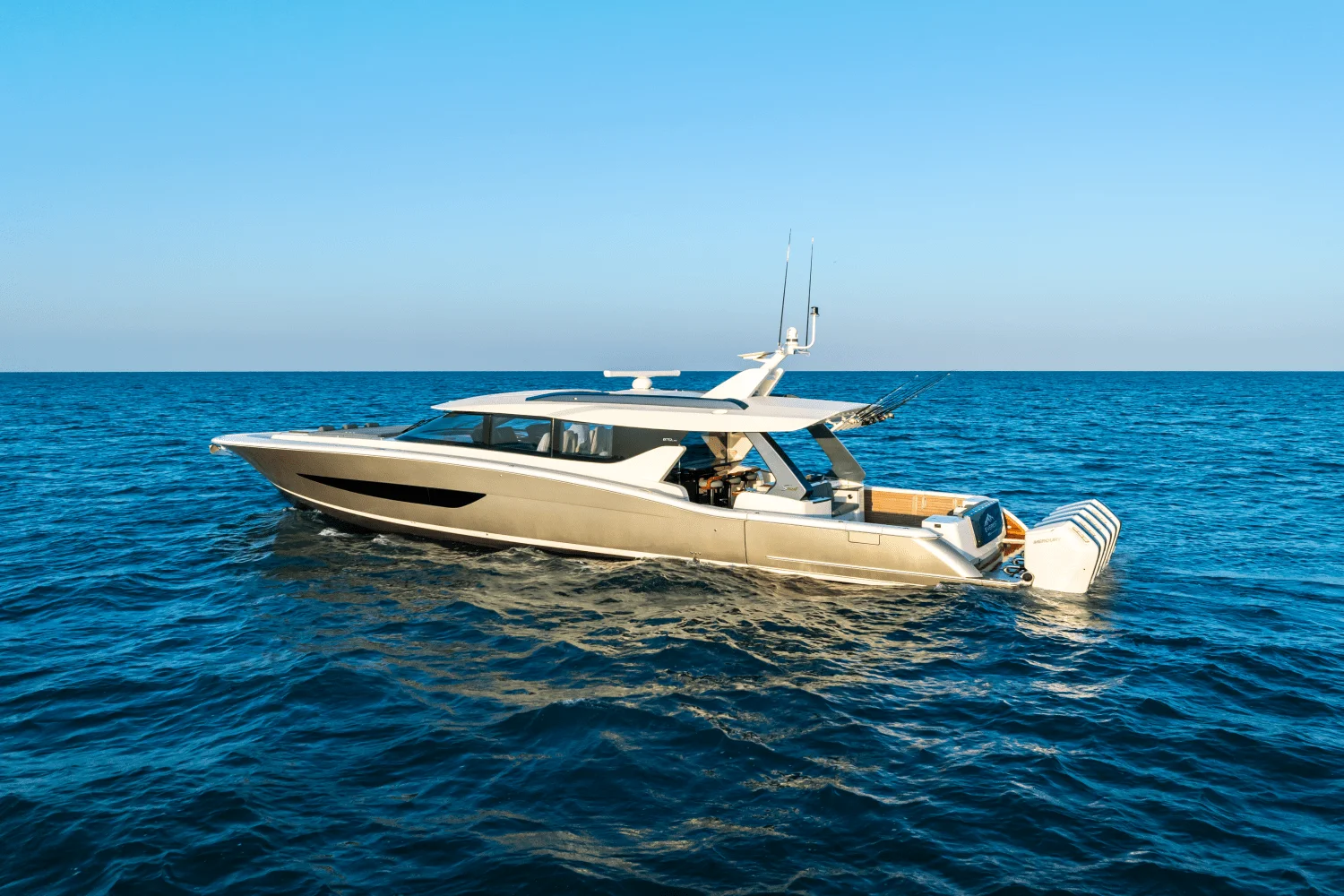 2026 Scout 670 LXS Image Thumbnail #9