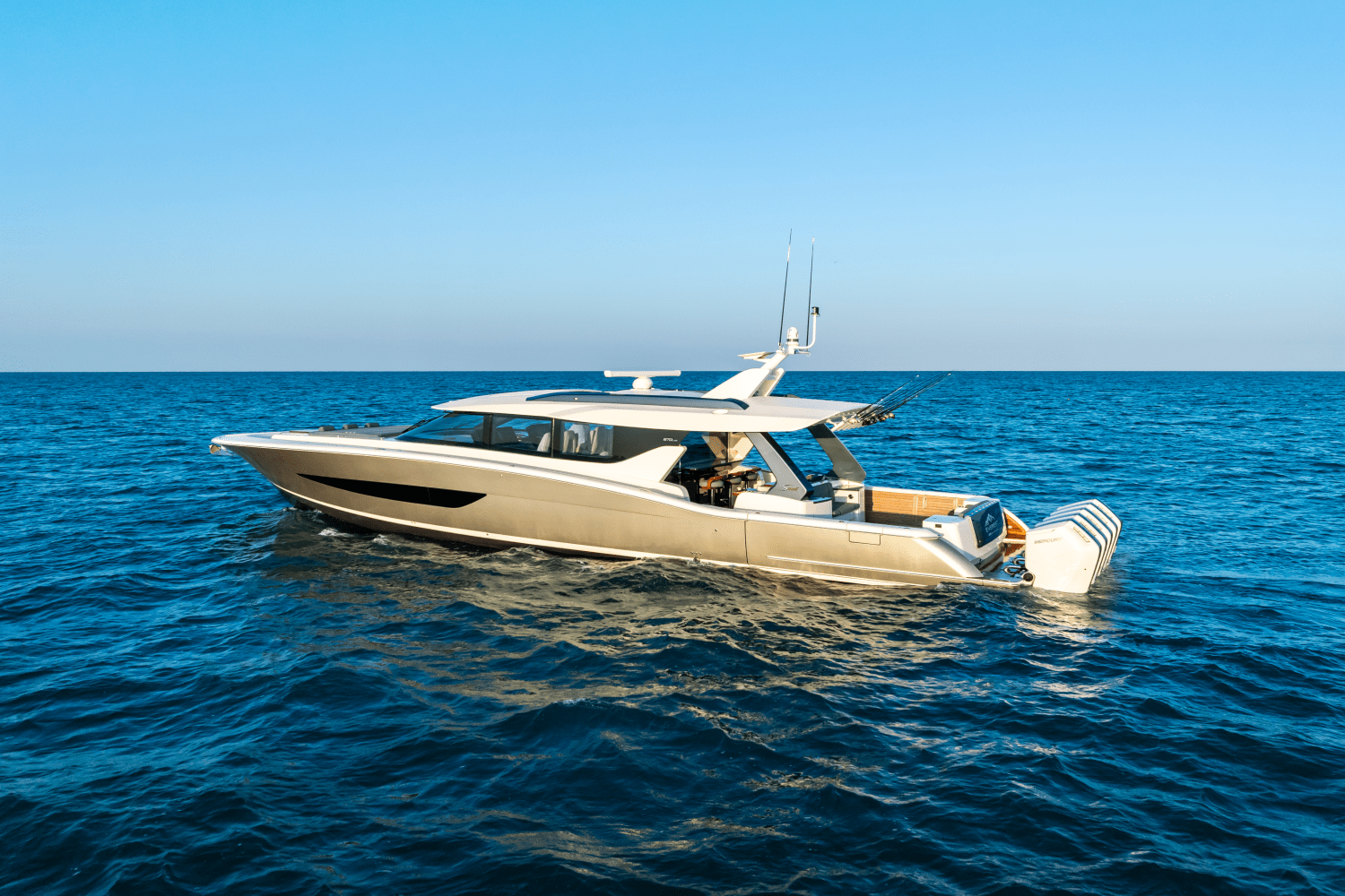 2025 Scout
                                                             670 LXS Image Thumbnail #9