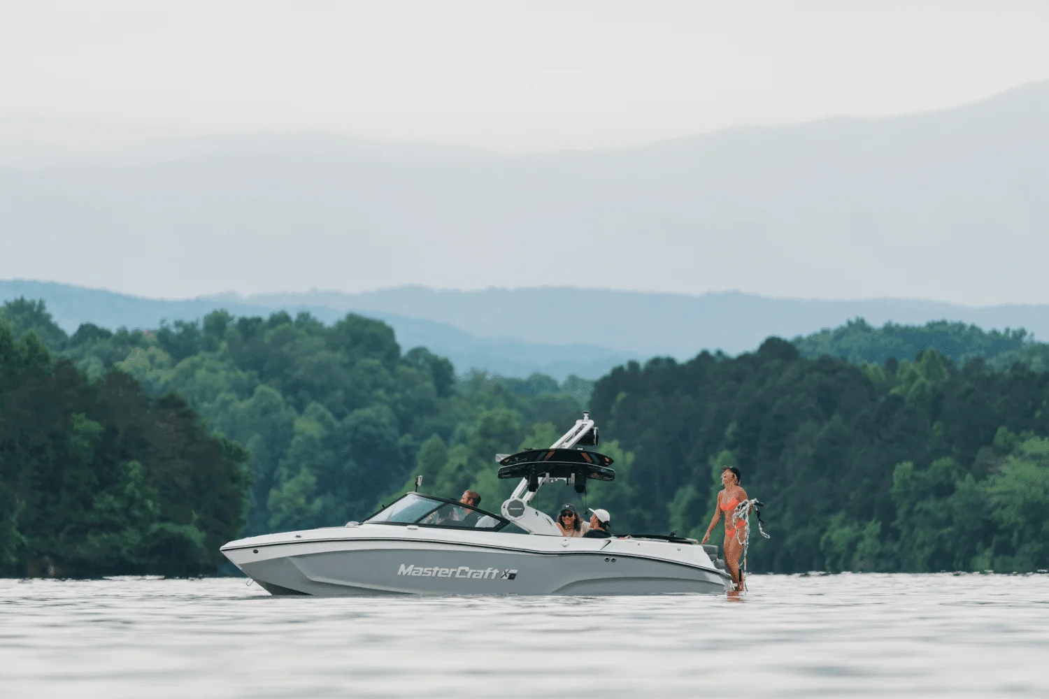 2026 Mastercraft XT20 Image Thumbnail #1