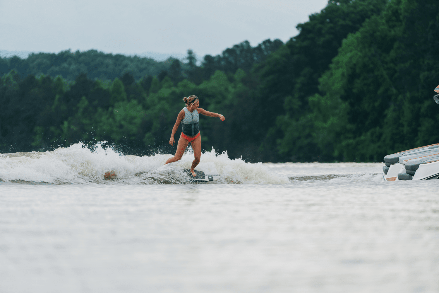 2026 Mastercraft XT20 Image Thumbnail #4