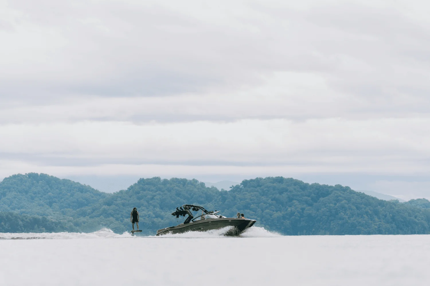 2026 Mastercraft XT24 Image Thumbnail #16