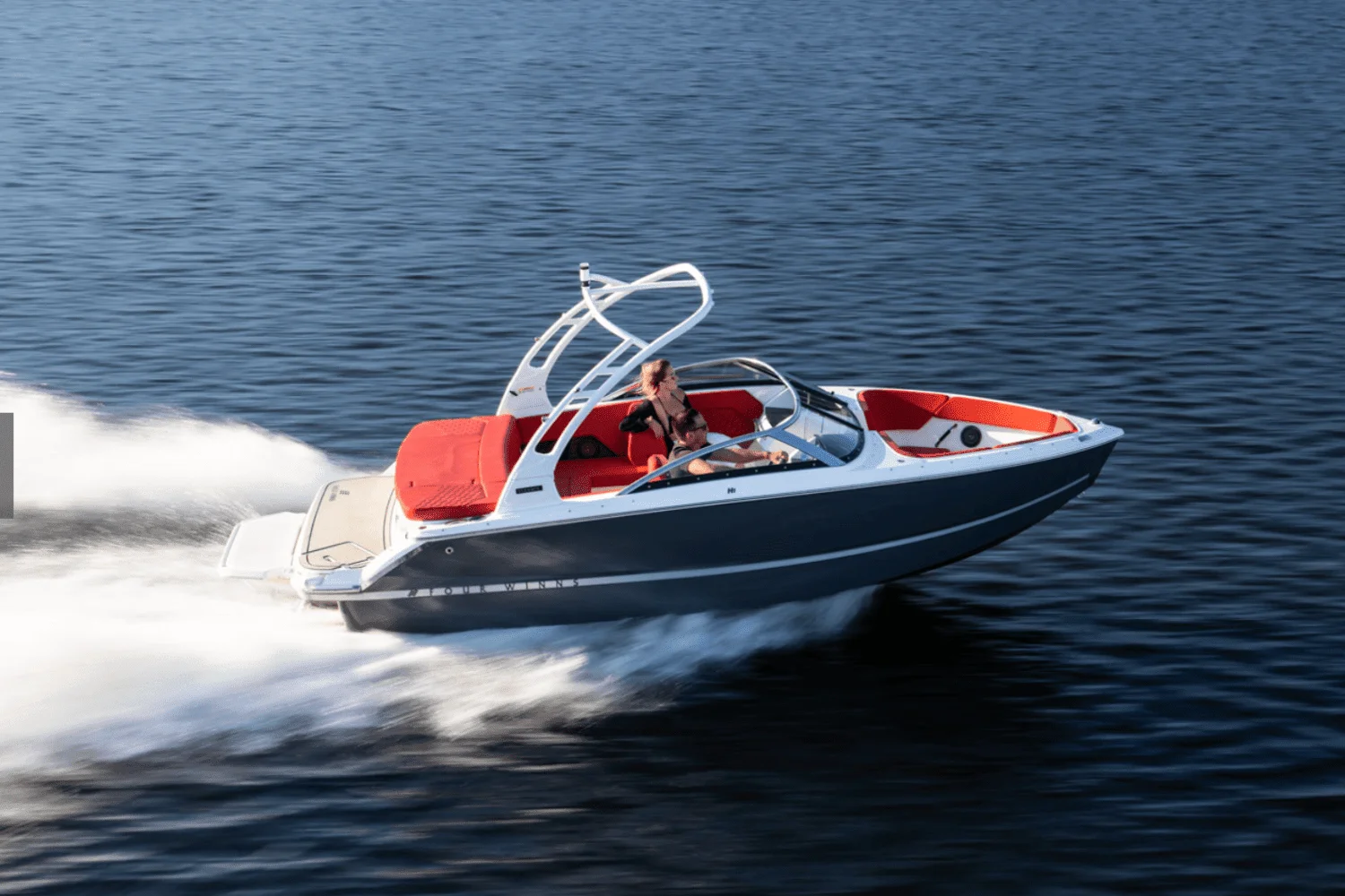 2025 Four Winns H1 Image Thumbnail #2