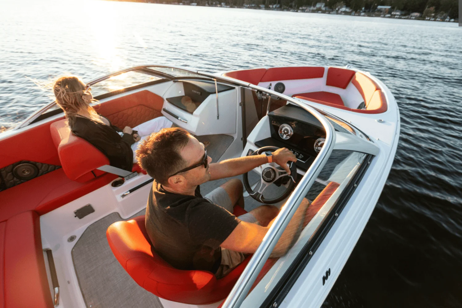 2025 Four Winns H1 Image Thumbnail #3