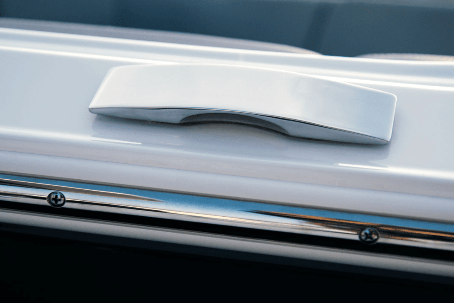 2025 Four Winns H9 Outboard Image Thumbnail #4