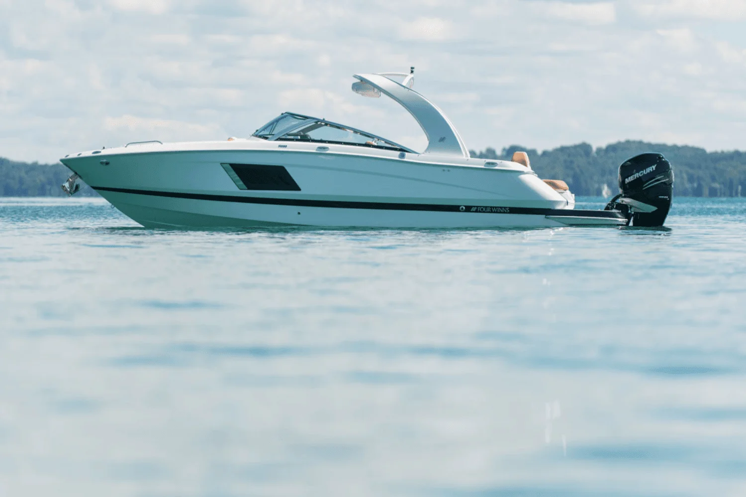 2025 Four Winns Horizon 290 Outboard Image Thumbnail #2