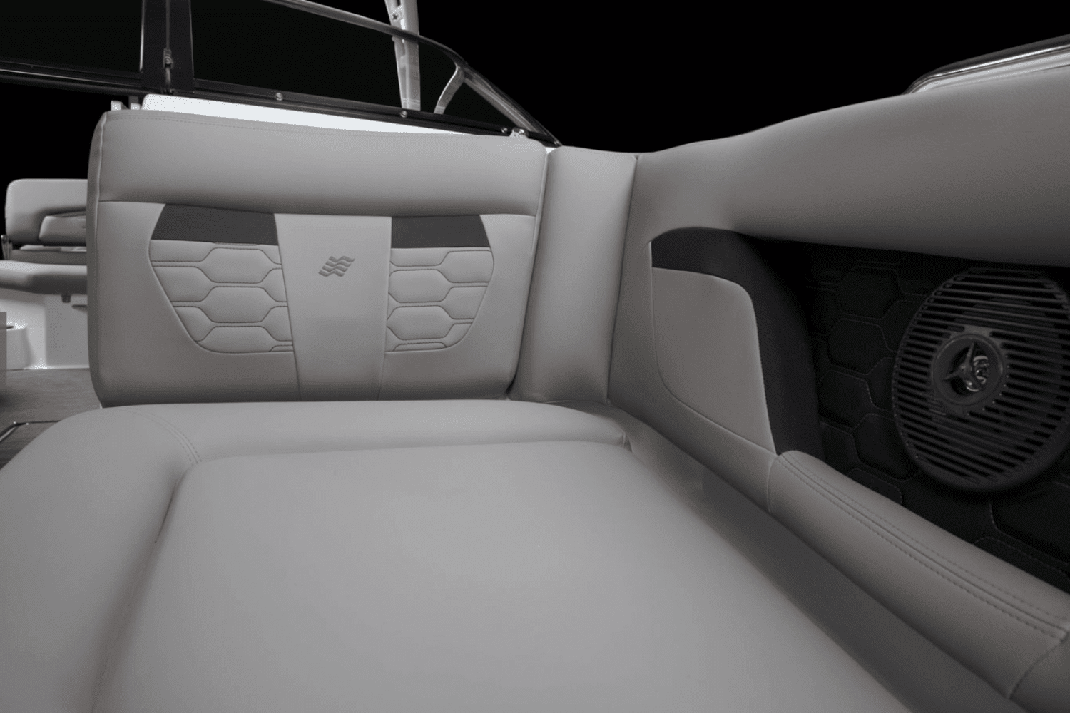 2025 Four Winns HD5 Image Thumbnail #4