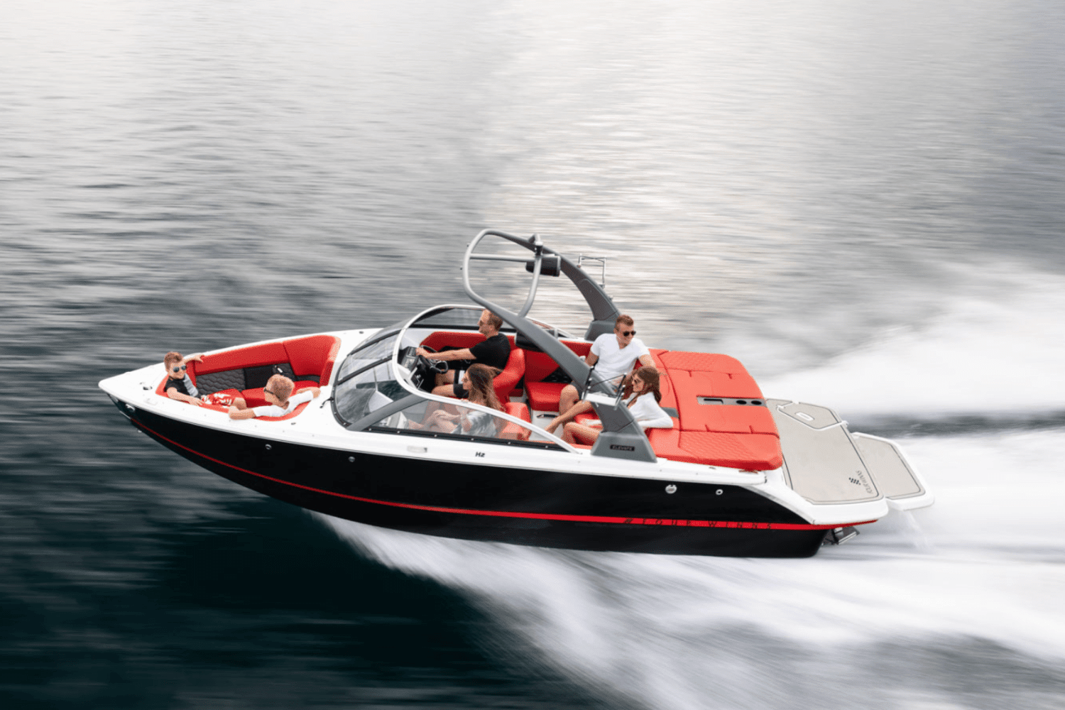 2025 Four Winns H2 Surf Image Thumbnail #5