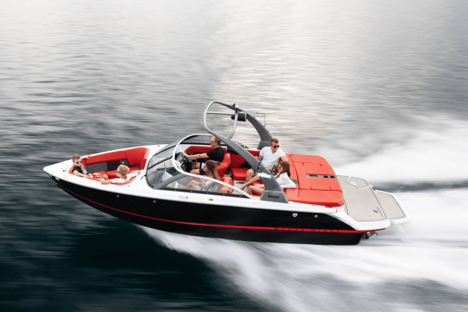 2025 Four Winns H2 Surf Image Thumbnail #5