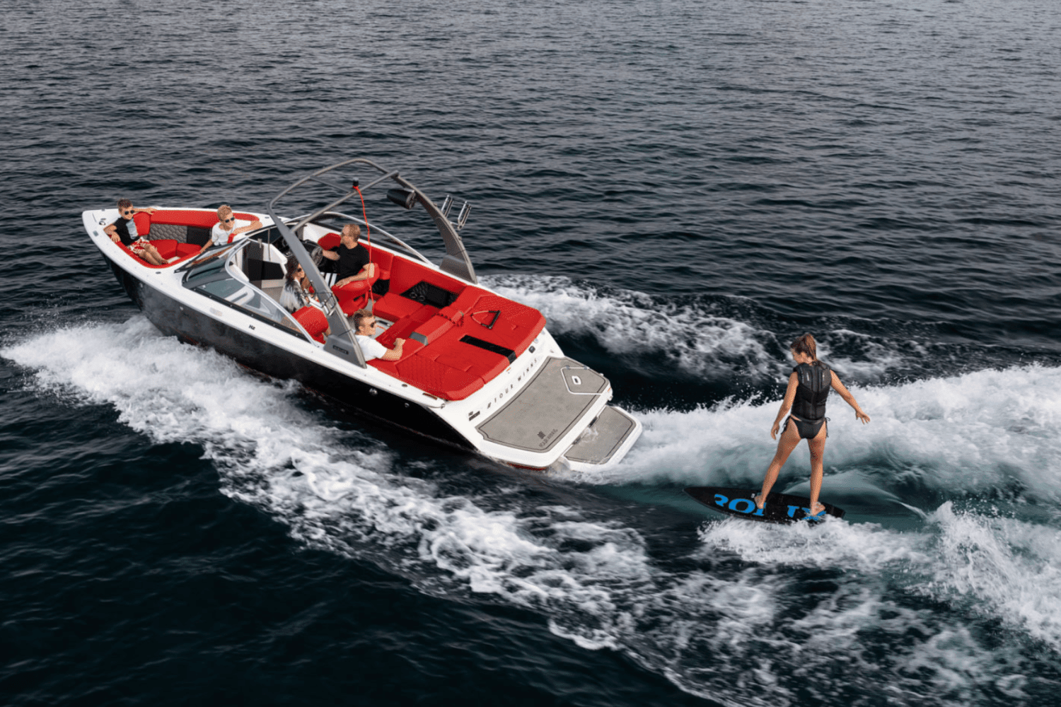 2025 Four Winns H2 Surf Image Thumbnail #0