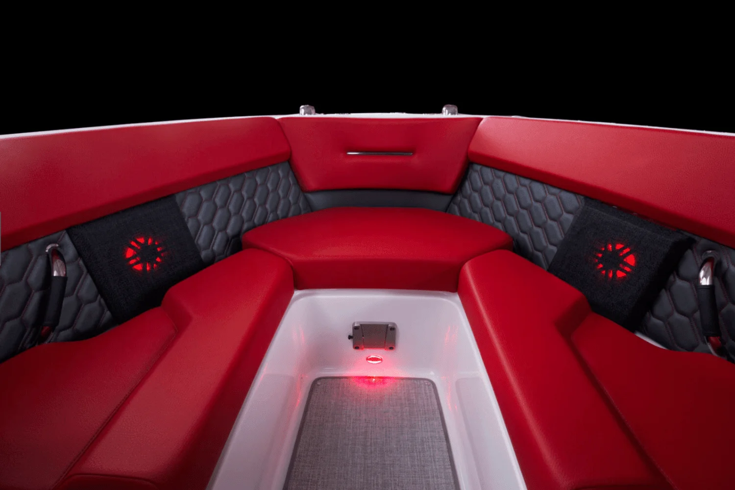 2025 Four Winns H2 Surf Image Thumbnail #12