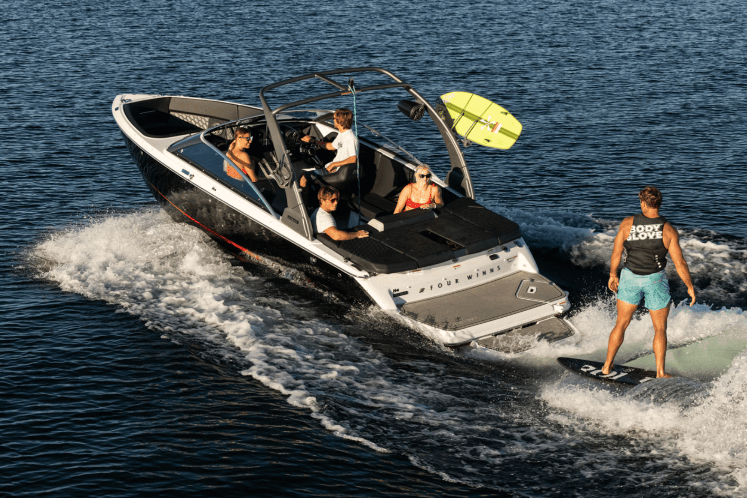 2025 Four Winns H4 Surf Image Thumbnail #0