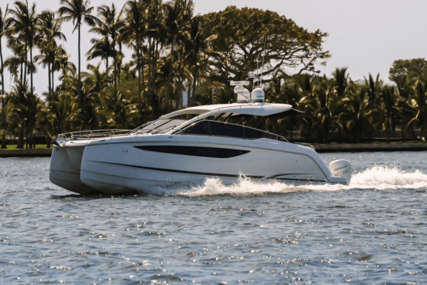 2025 Four Winns TH36 Image Thumbnail #0