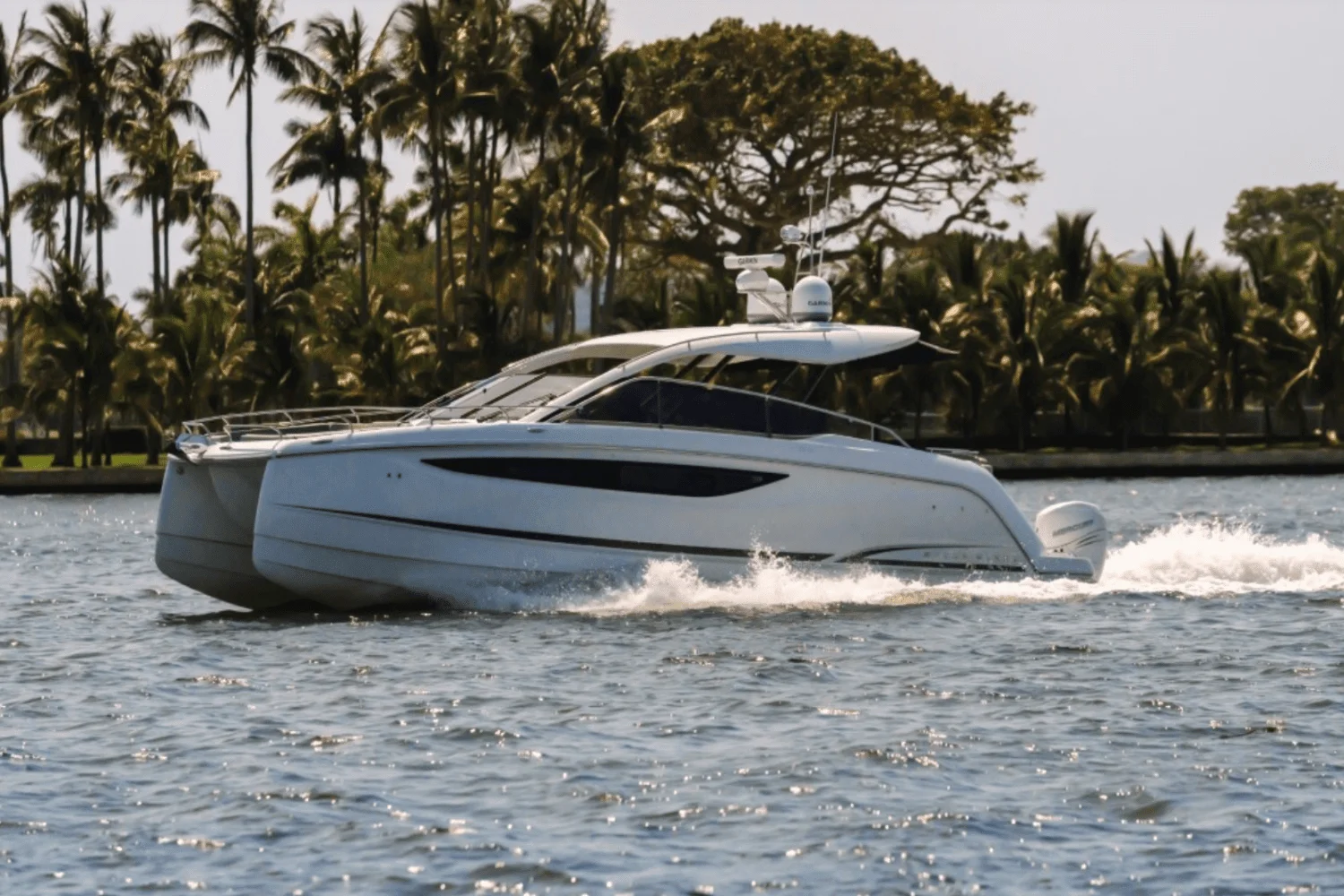 2025 Four Winns TH36 Image Thumbnail #0