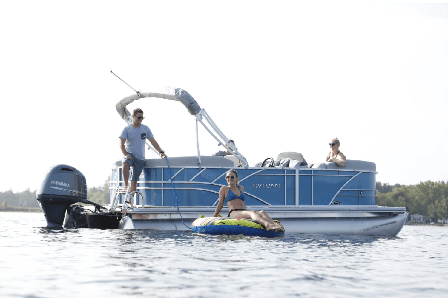 2025 Sylvan Mirage Cruise Image Thumbnail #1