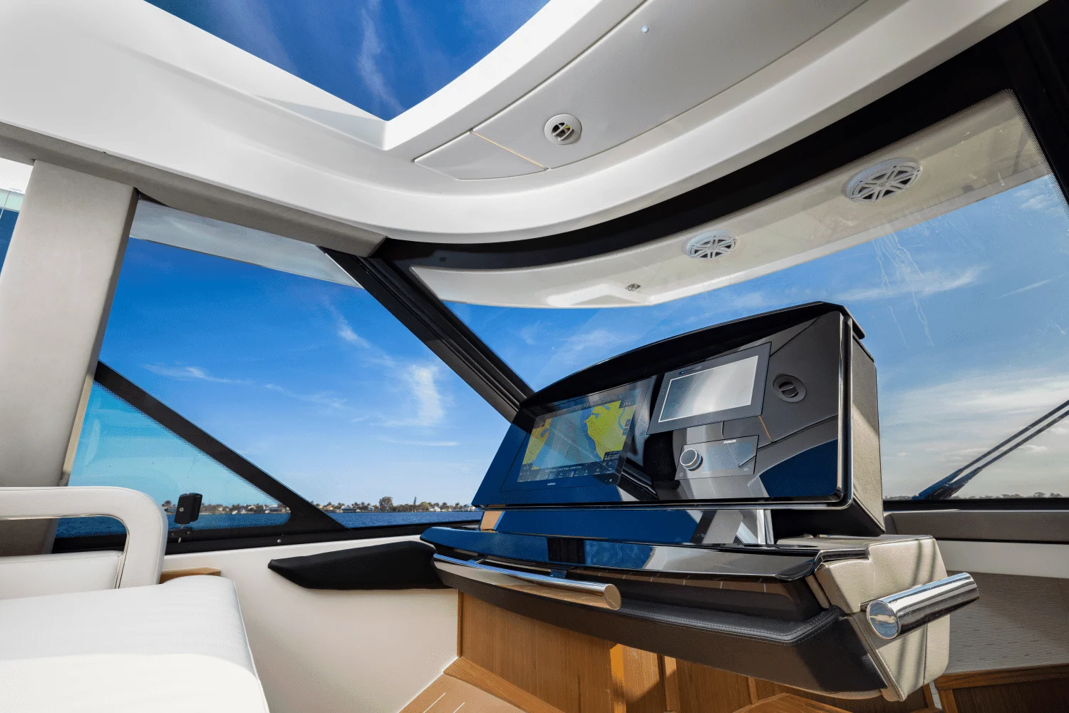 2025 Tiara Yachts EX 54 Image Thumbnail #18