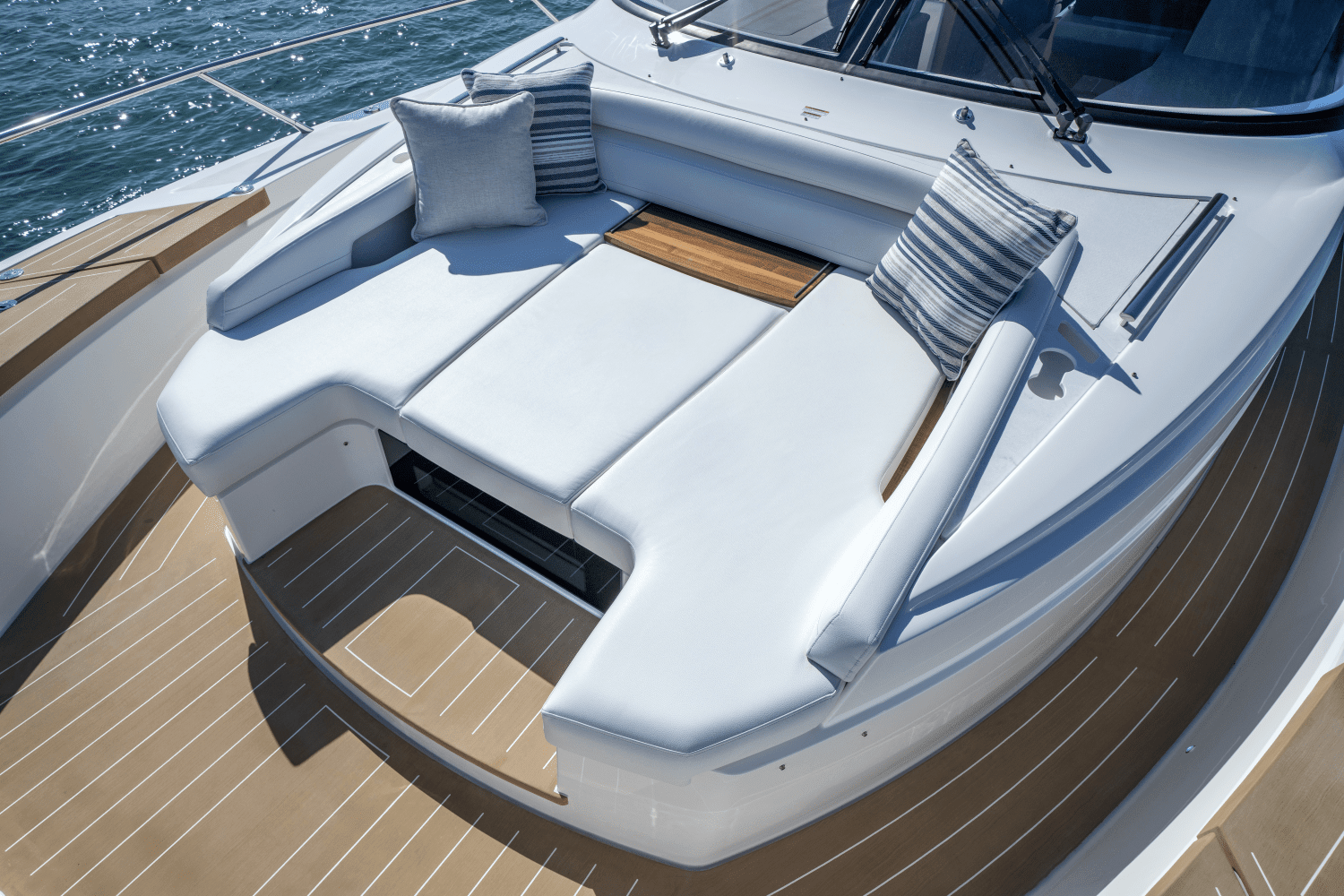 2025 Tiara Yachts
                                                             EX 60 Image Thumbnail #58