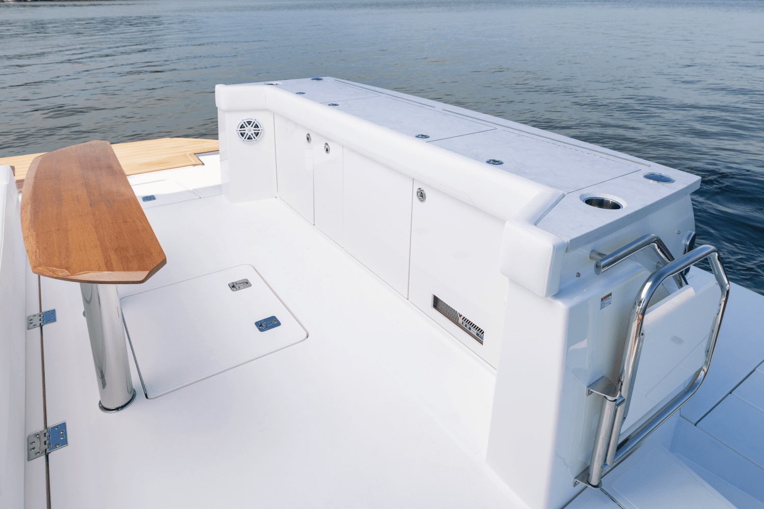 2025 Tiara Yachts EX 60 Image Thumbnail #23