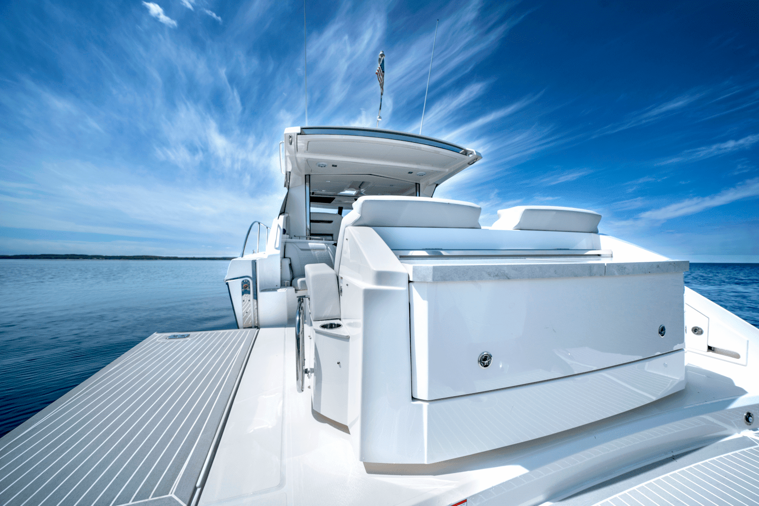 2025 Tiara Yachts LE 43 Image Thumbnail #9