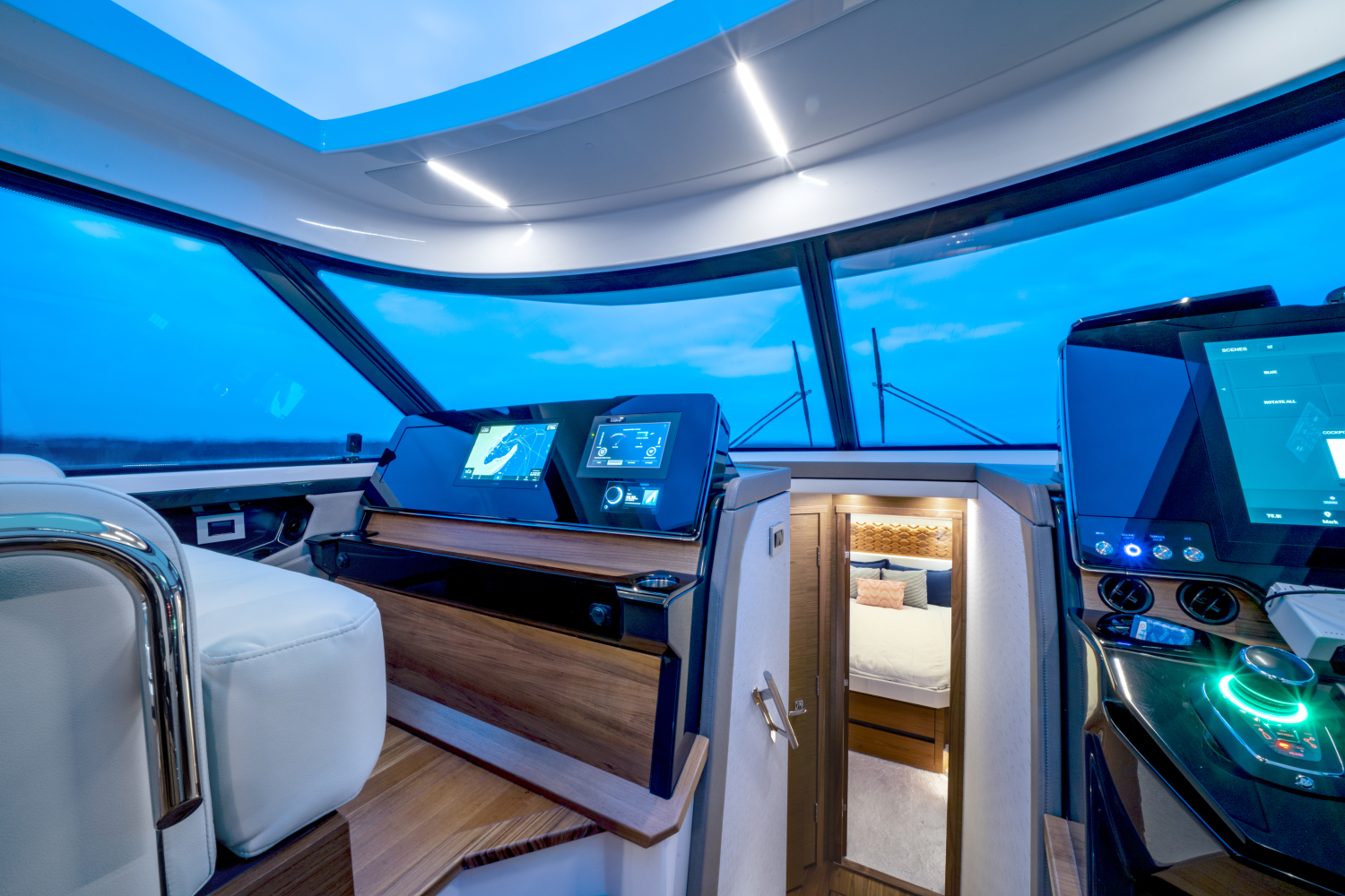 2025 Tiara Yachts LE 48 Image Thumbnail #19