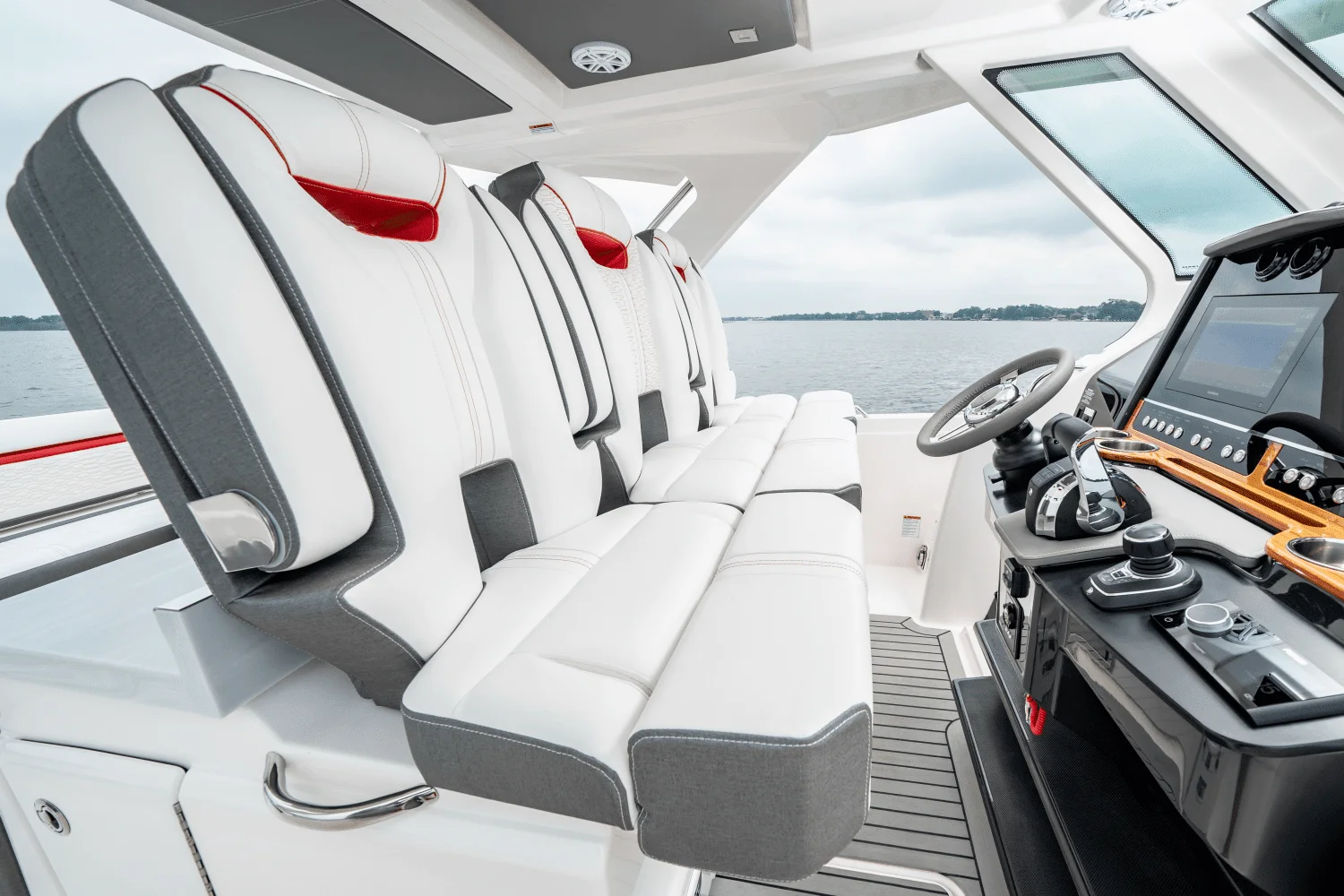 2025 Tiara Yachts LS 34 Image Thumbnail #57