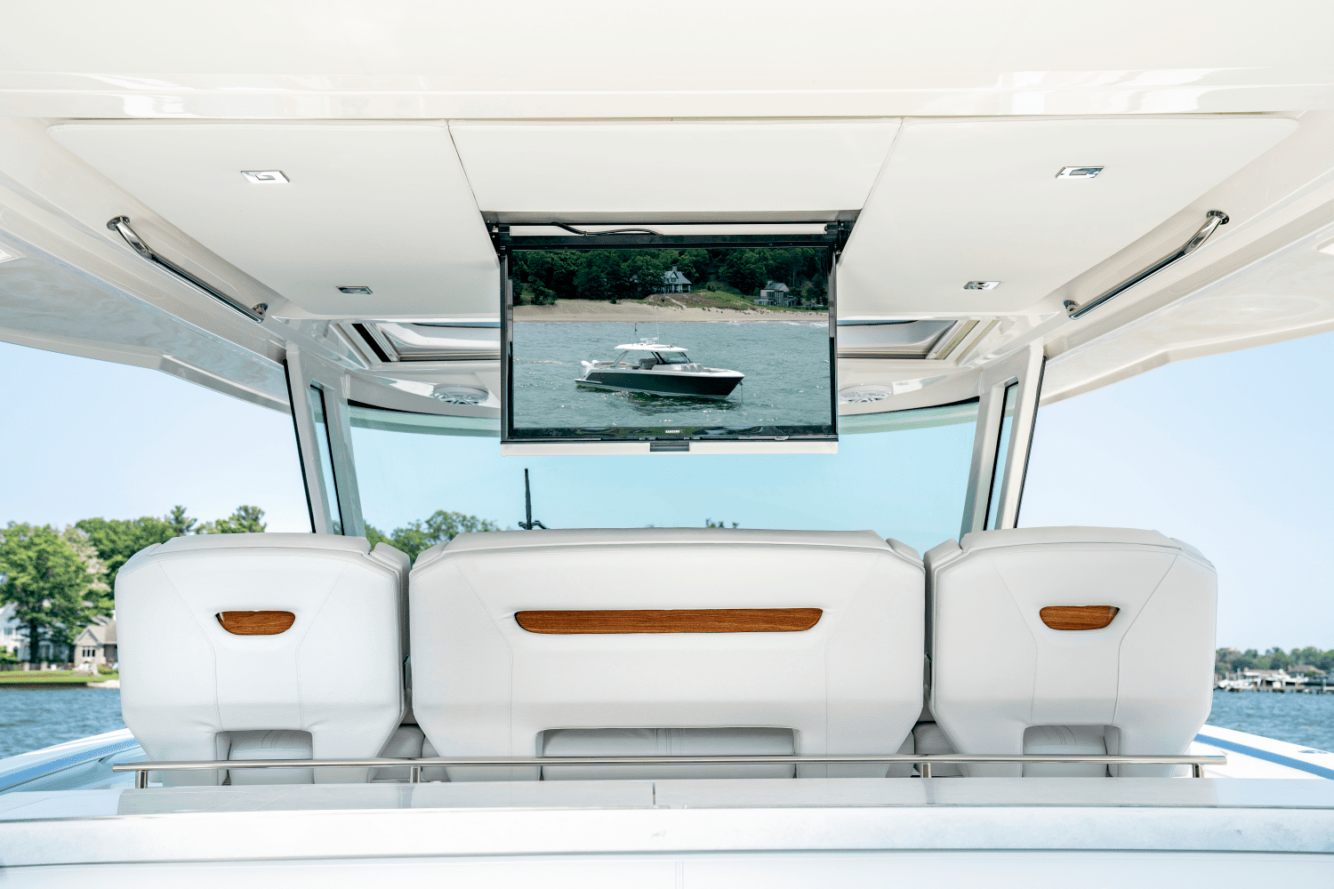 2025 Tiara Yachts LS 43 Image Thumbnail #33