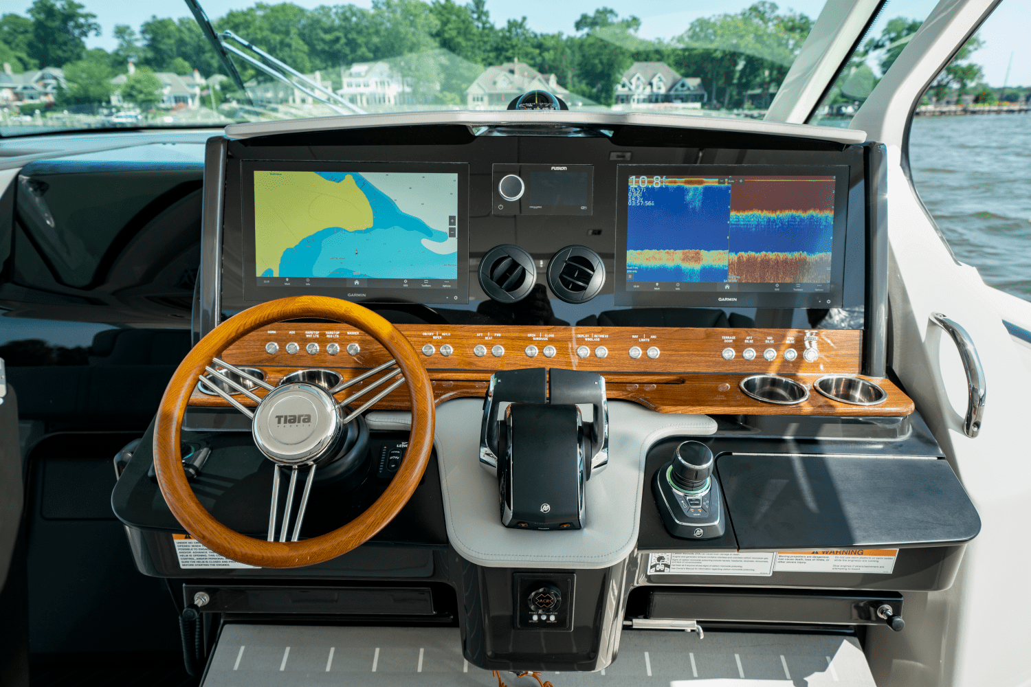 2025 Tiara Yachts LS 43 Image Thumbnail #23