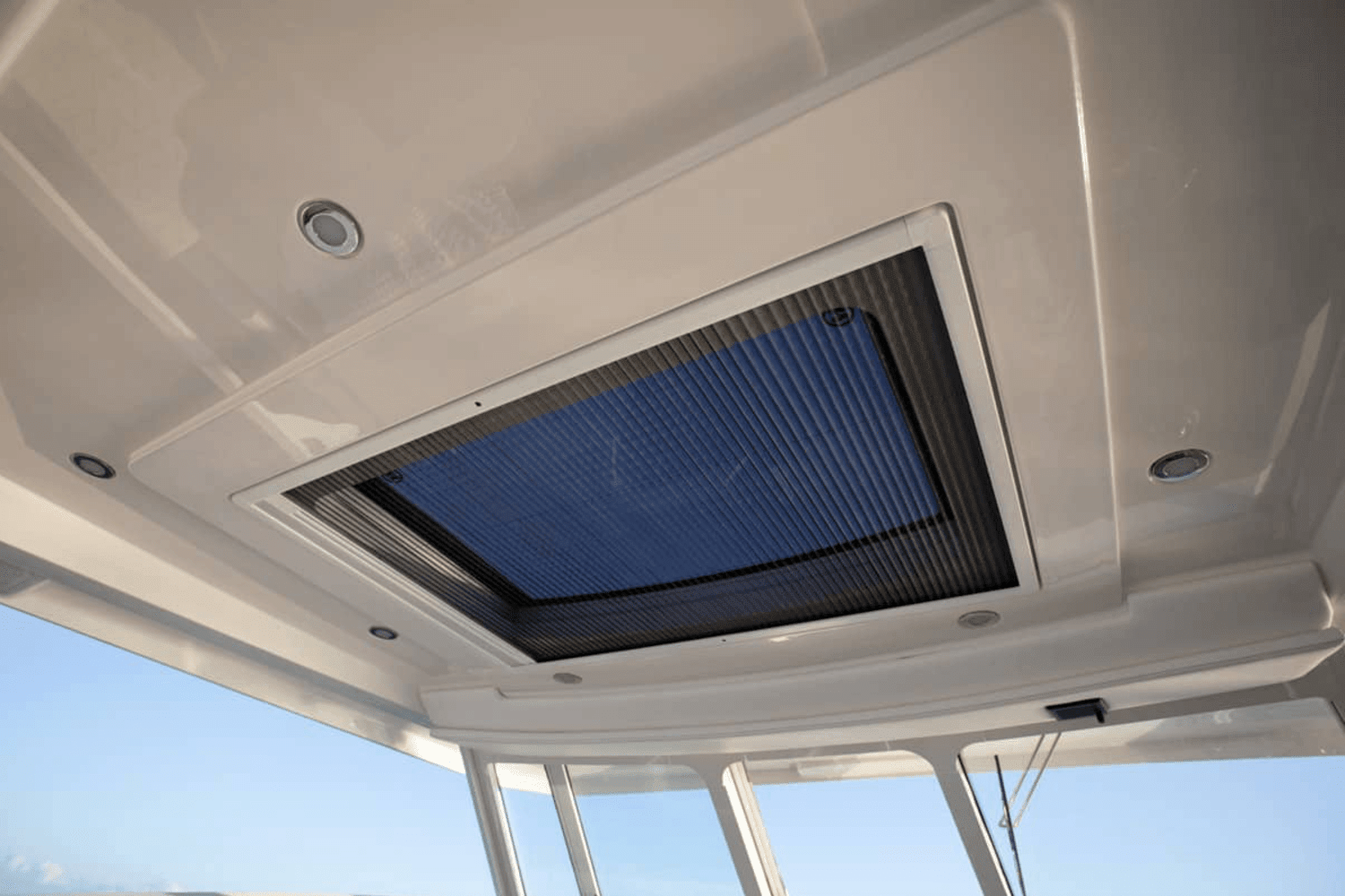 2025 World Cat 400DC-X Image Thumbnail #11