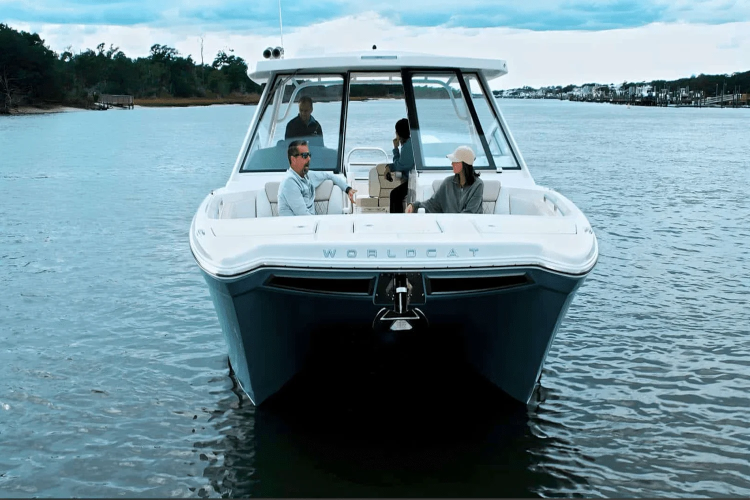 2025 World Cat 400DC-X Island Image Thumbnail #0