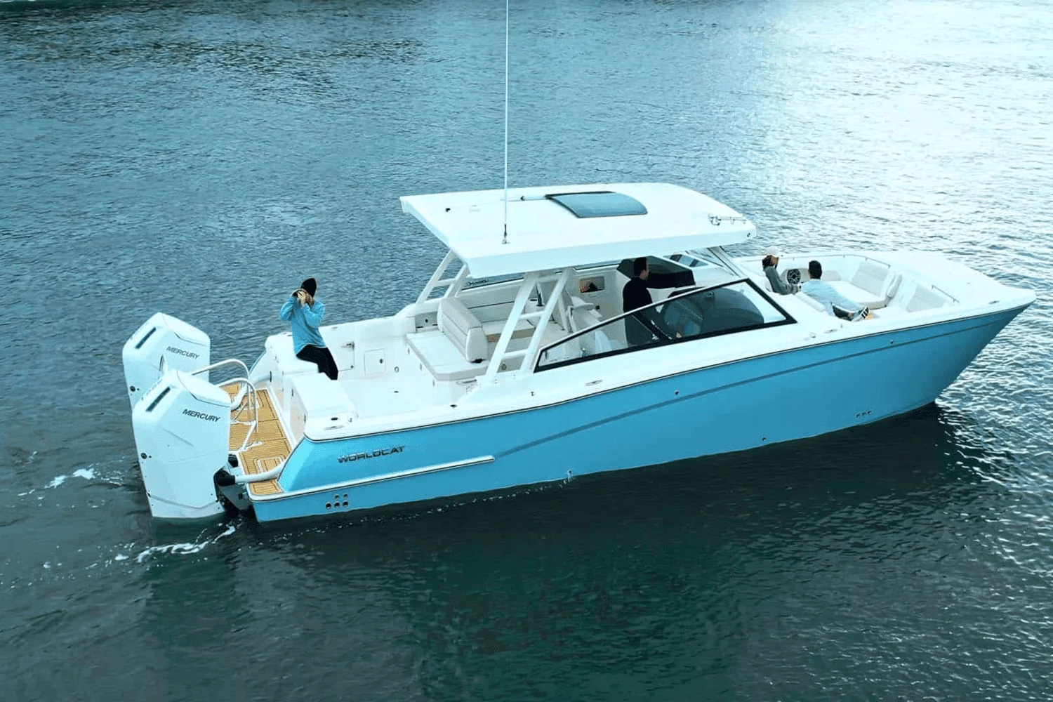 2025 World Cat 400DC-X Island Image Thumbnail #3