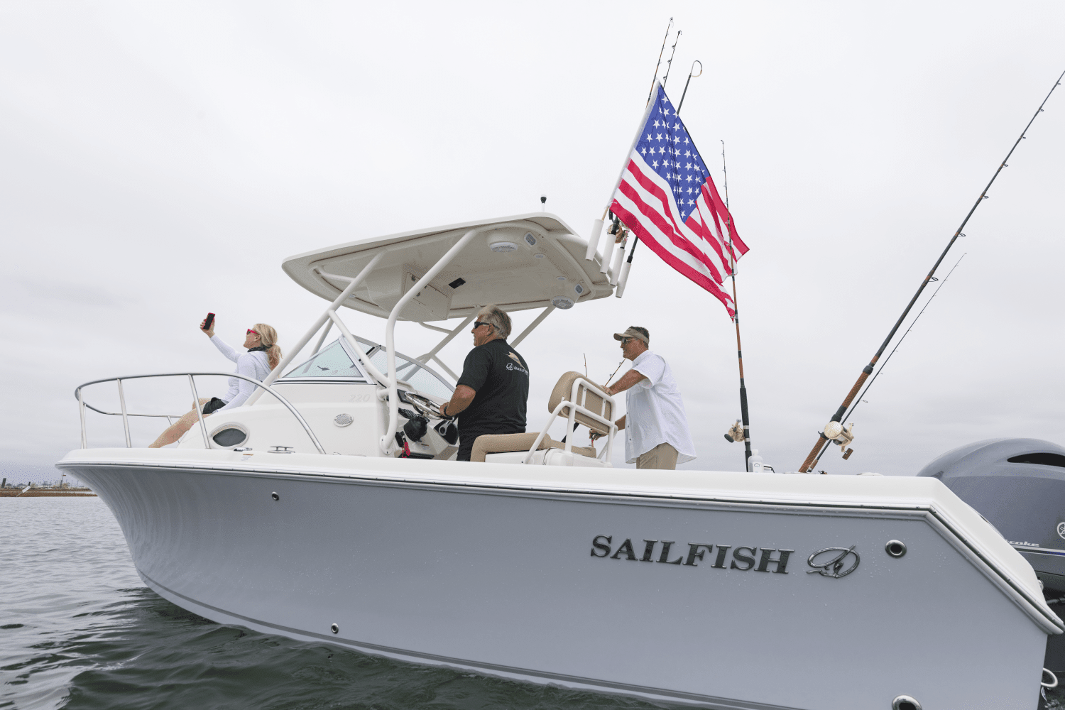 2025 Sailfish 220 WA Image Thumbnail #2