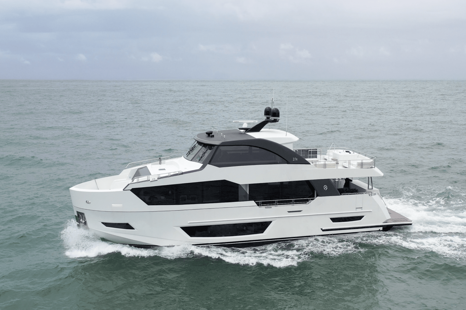 2025 Ocean Alexander 27R Image Thumbnail #7