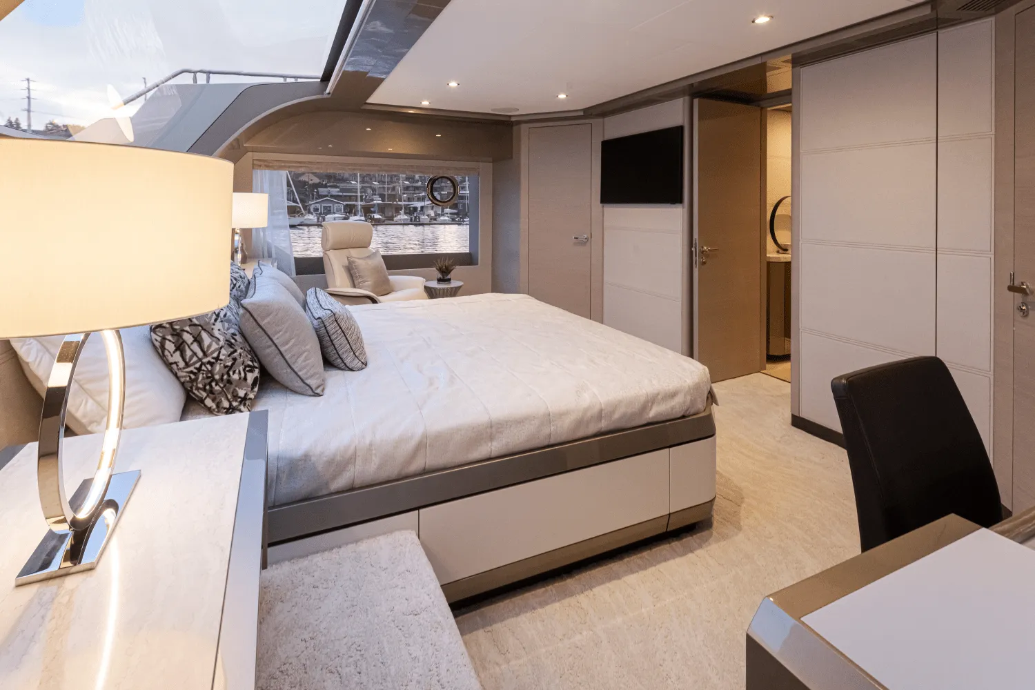 2026 Ocean Alexander 27R Image Thumbnail #60