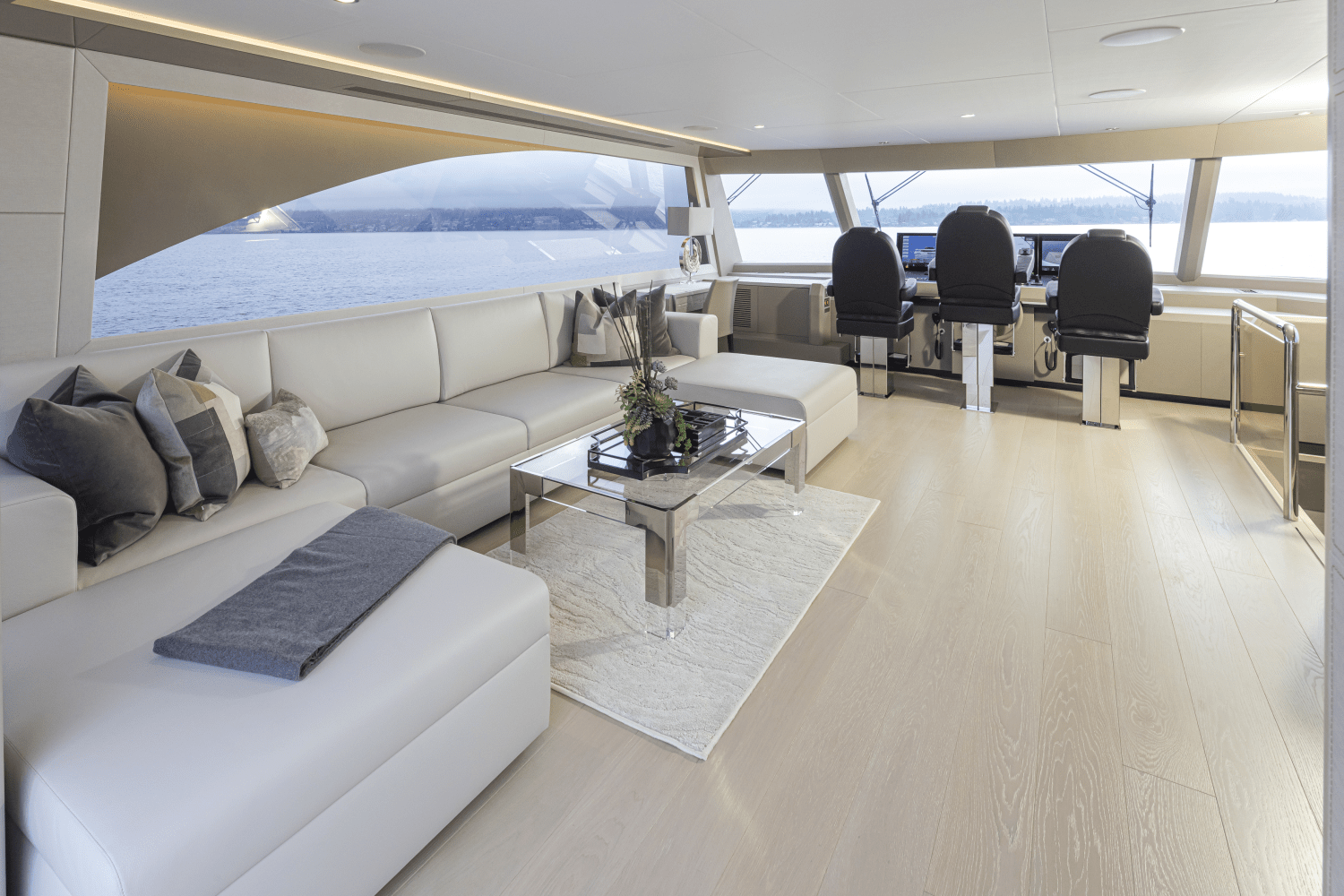 2025 Ocean Alexander
                                                             27R Image Thumbnail #40