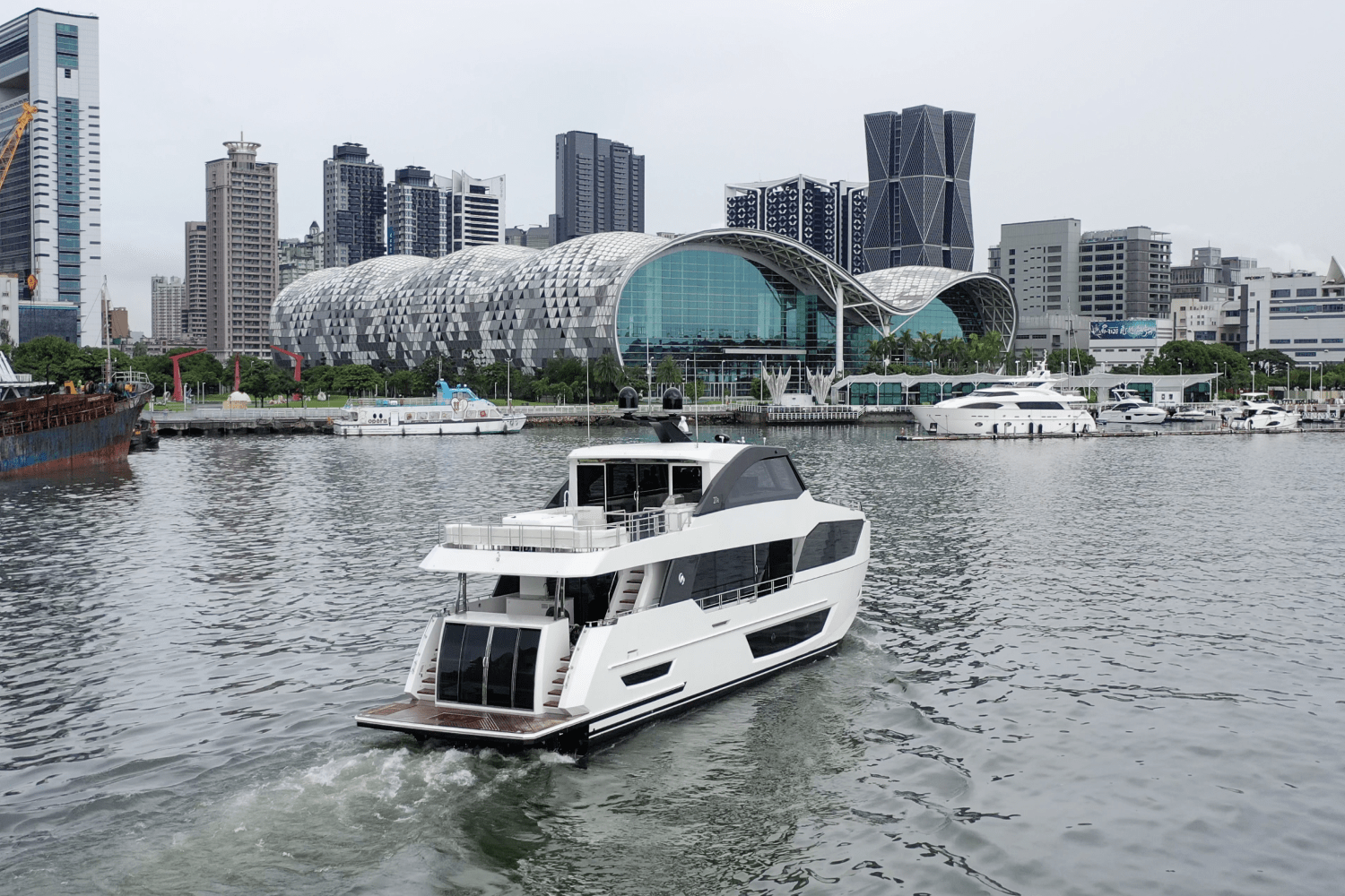 2025 Ocean Alexander 27R Image Thumbnail #8
