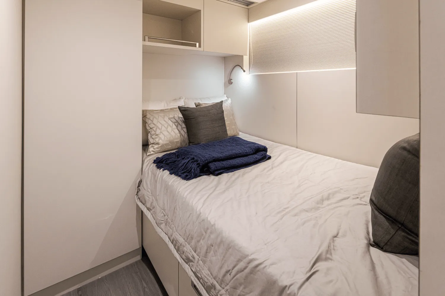 2026 Ocean Alexander 27R Image Thumbnail #84