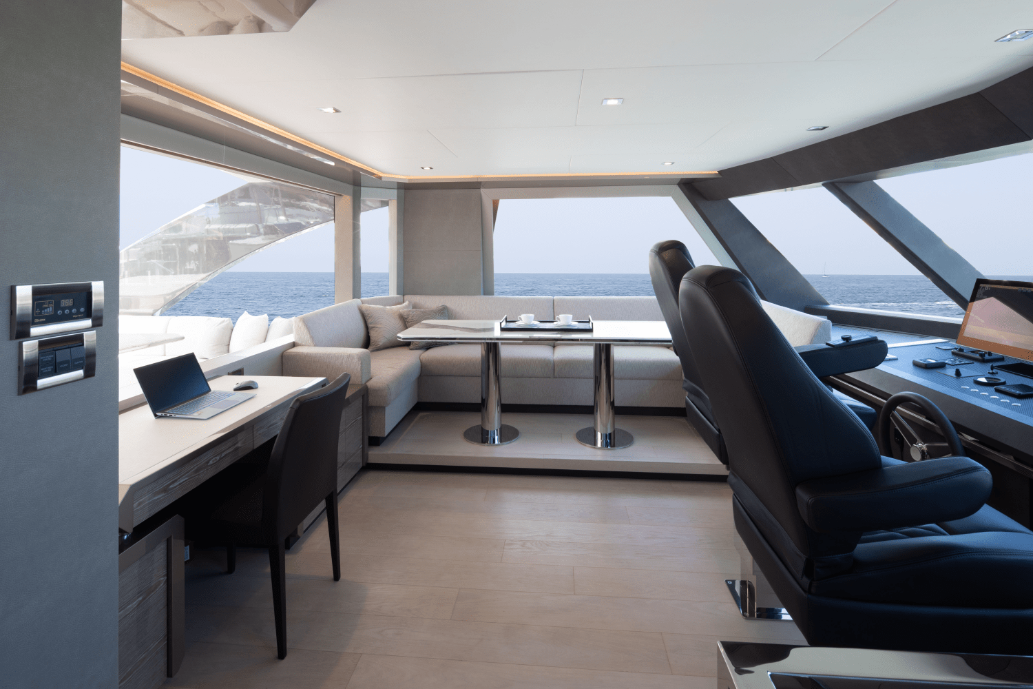 2025 Ocean Alexander 27R Image Thumbnail #9