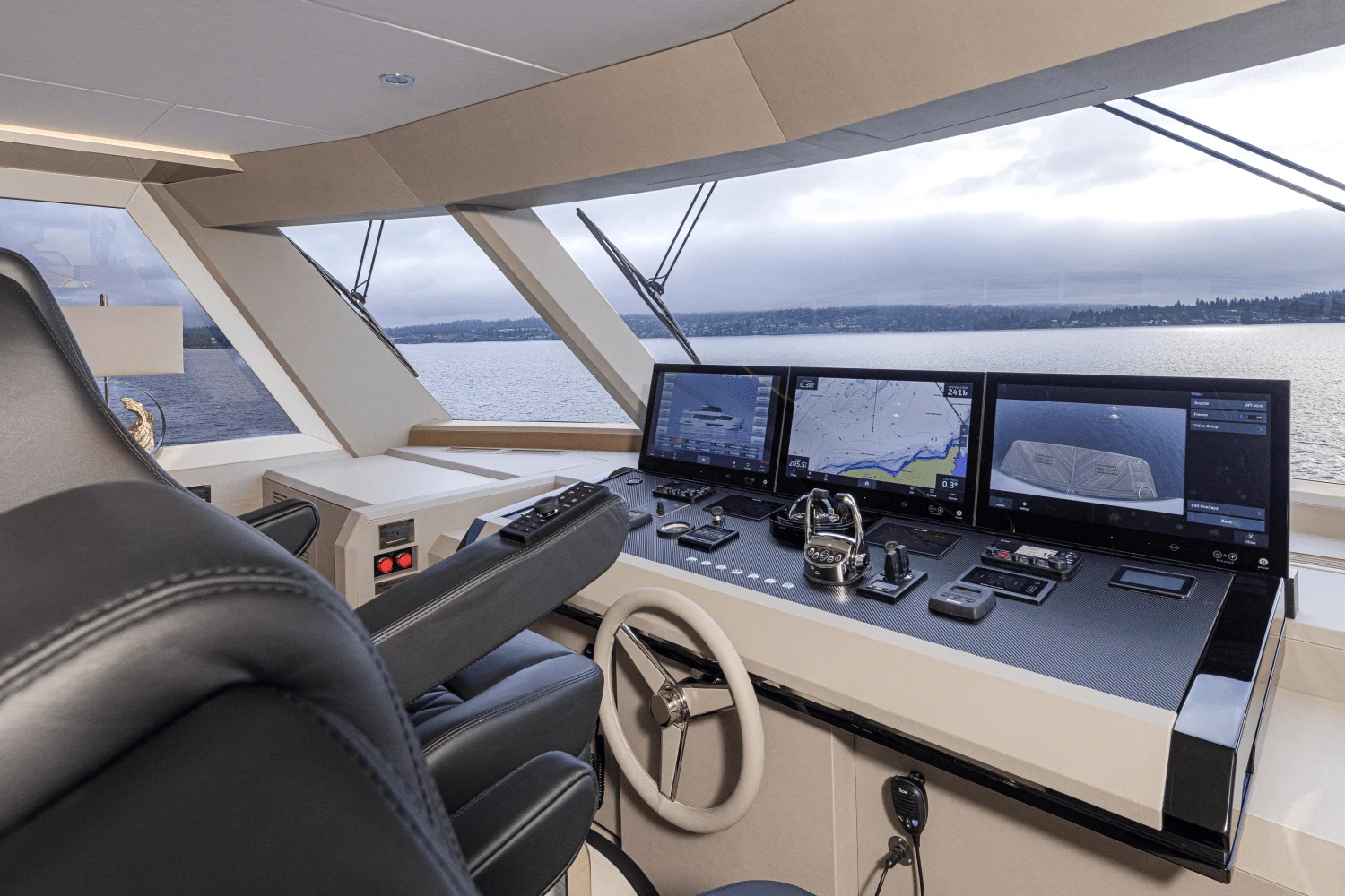 2026 Ocean Alexander
                                                             27R Image Thumbnail #43