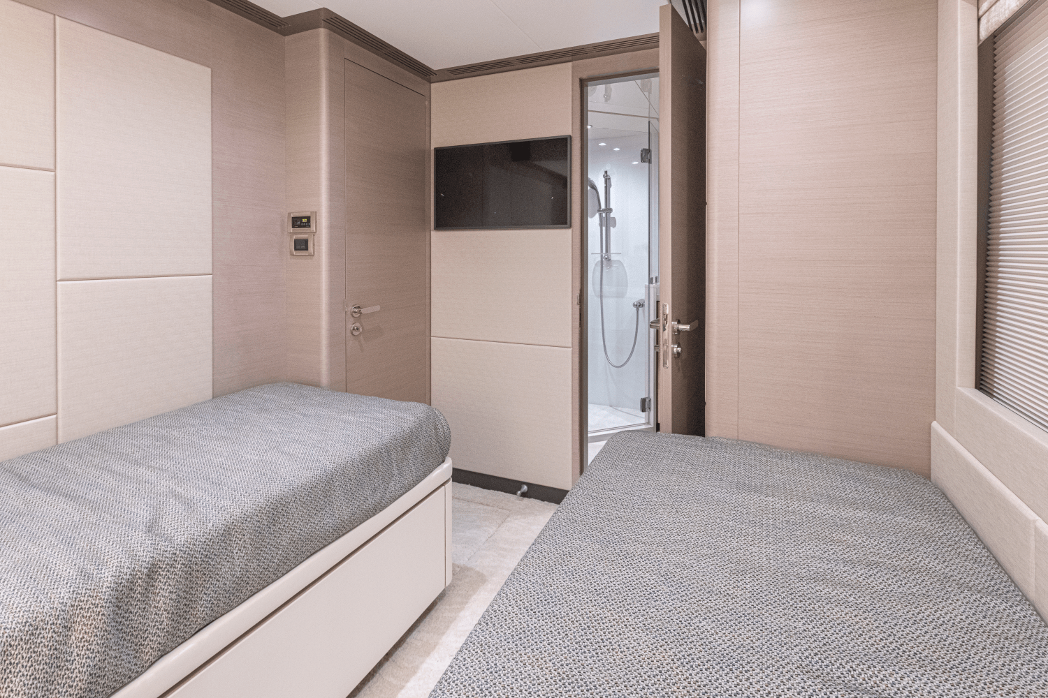 2026 Ocean Alexander 27R Image Thumbnail #81