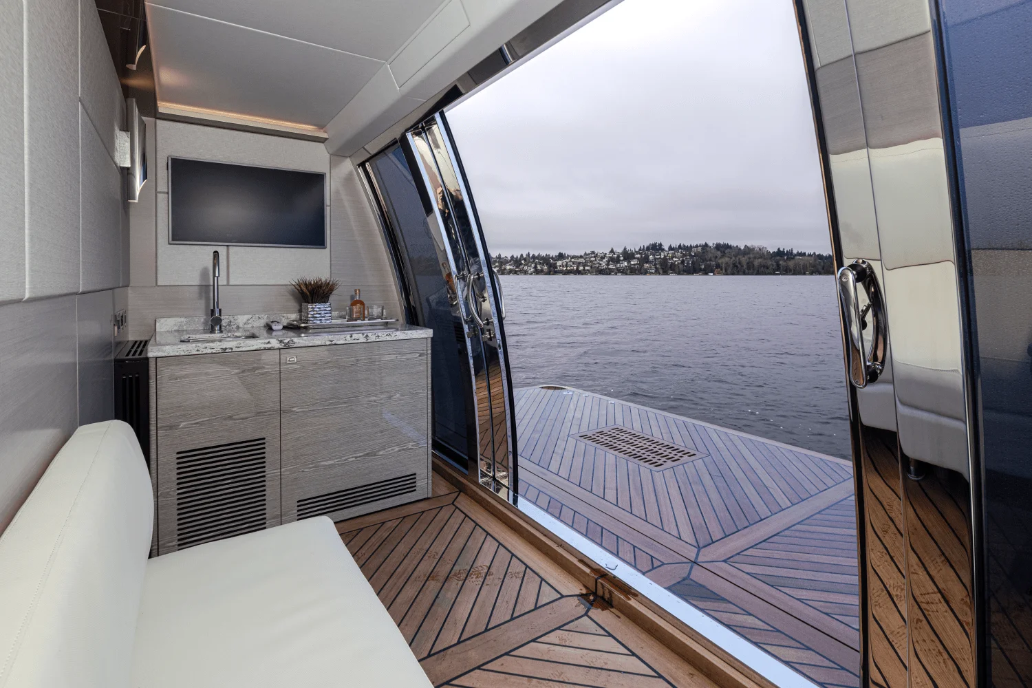 2026 Ocean Alexander
                                                             27R Image Thumbnail #38