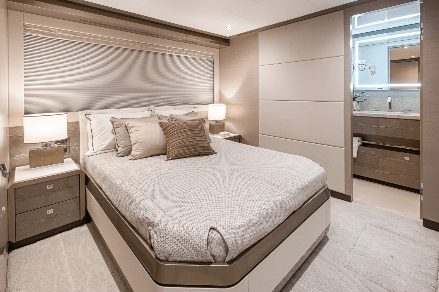 2026 Ocean Alexander
                                                             27R Image Thumbnail #70