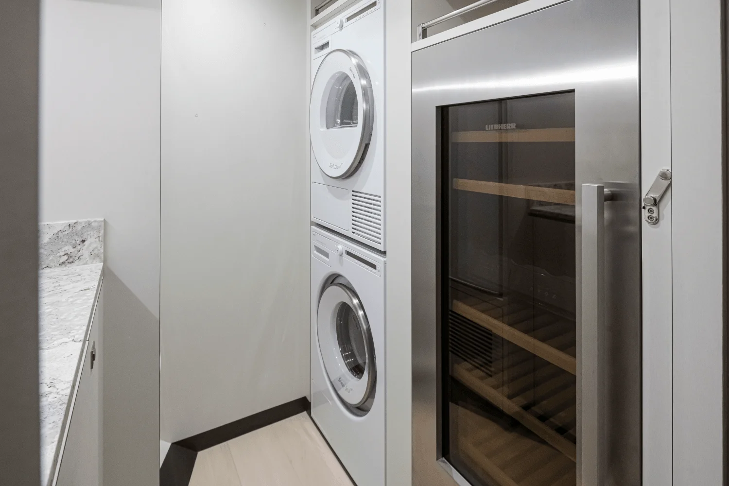 2026 Ocean Alexander
                                                             27R Image Thumbnail #90