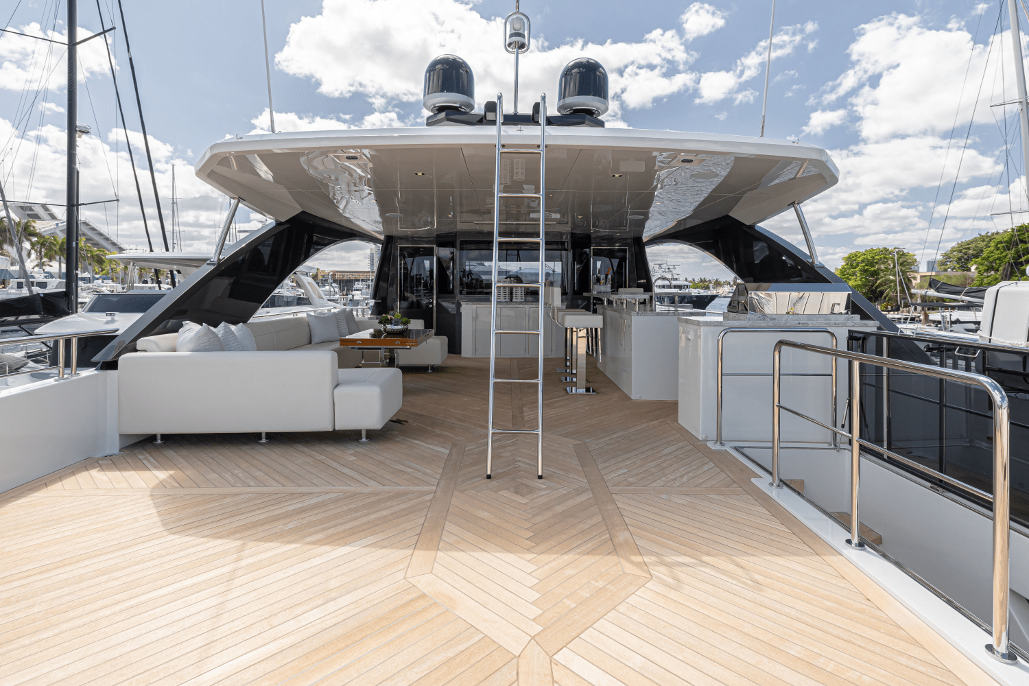 2025 Ocean Alexander 30R Image Thumbnail #31